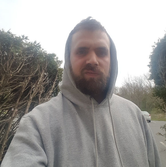 Meet your Posher, Alex - Picture 1 of 1